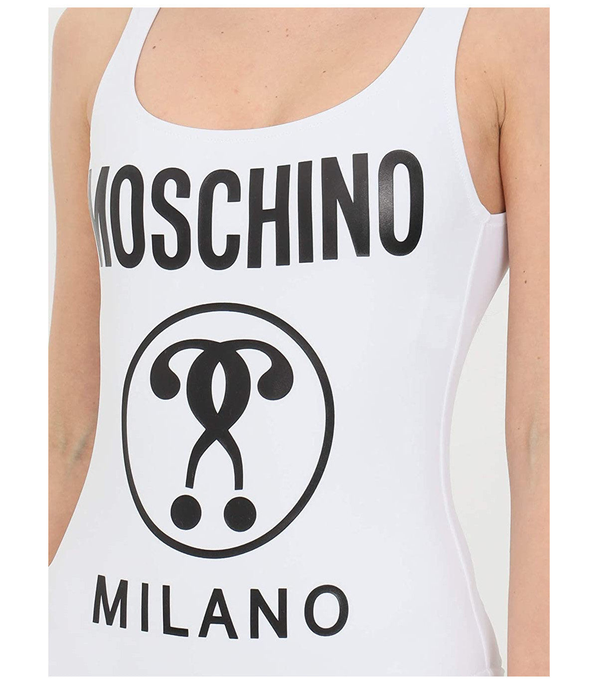A8104 - - MOSCHINO