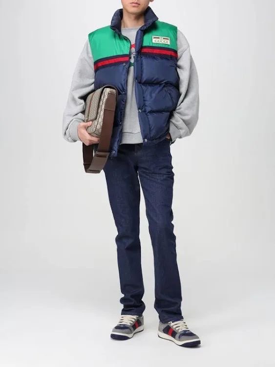 698713 - - GUCCI