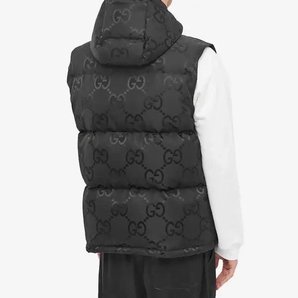 698715 - - GUCCI