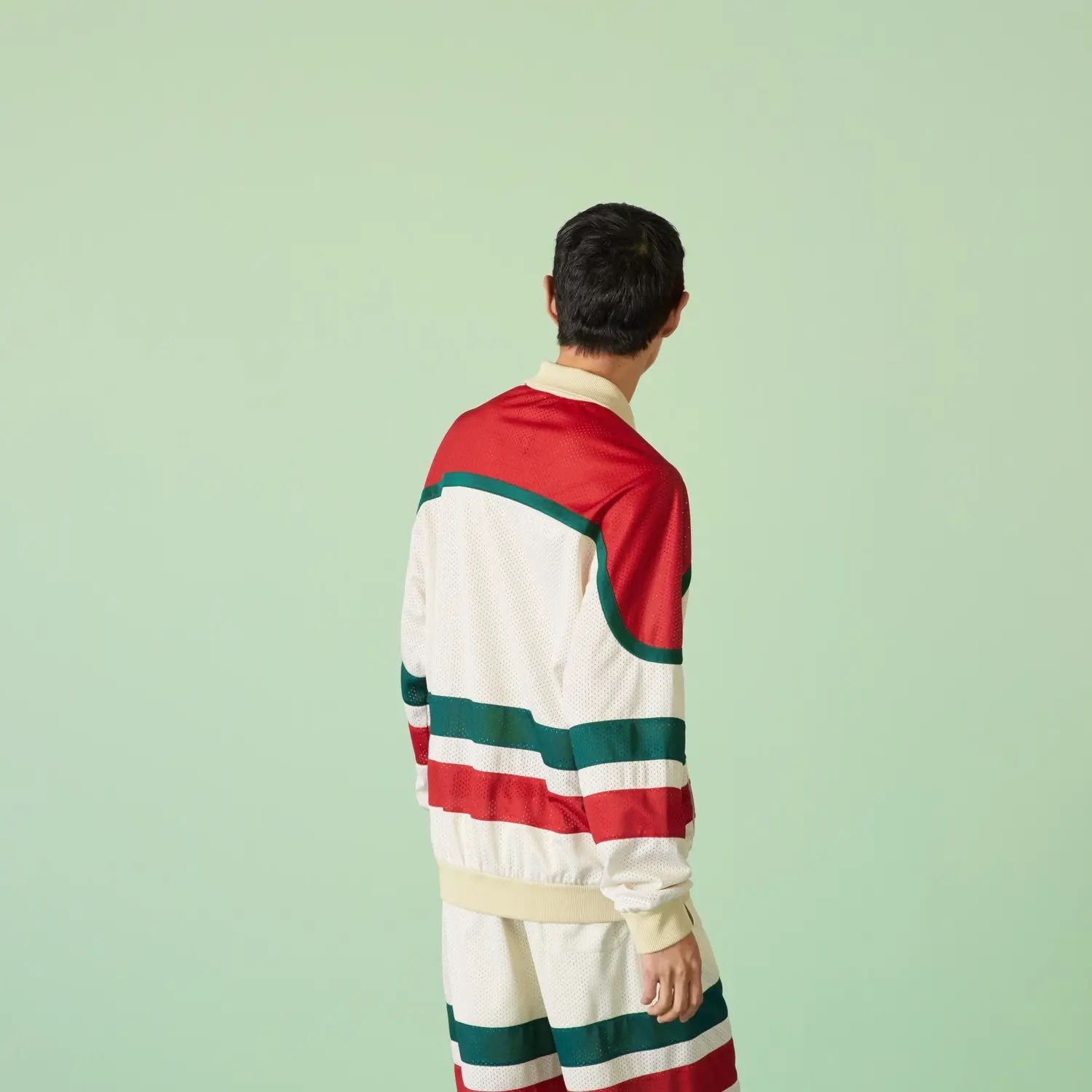 737369 - - GUCCI