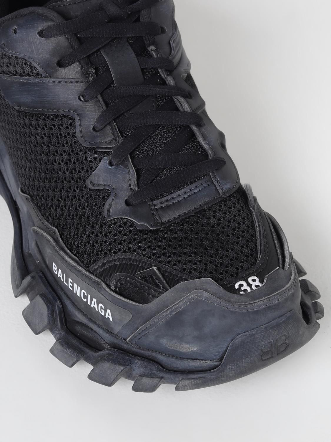 700875 - - BALENCIAGA