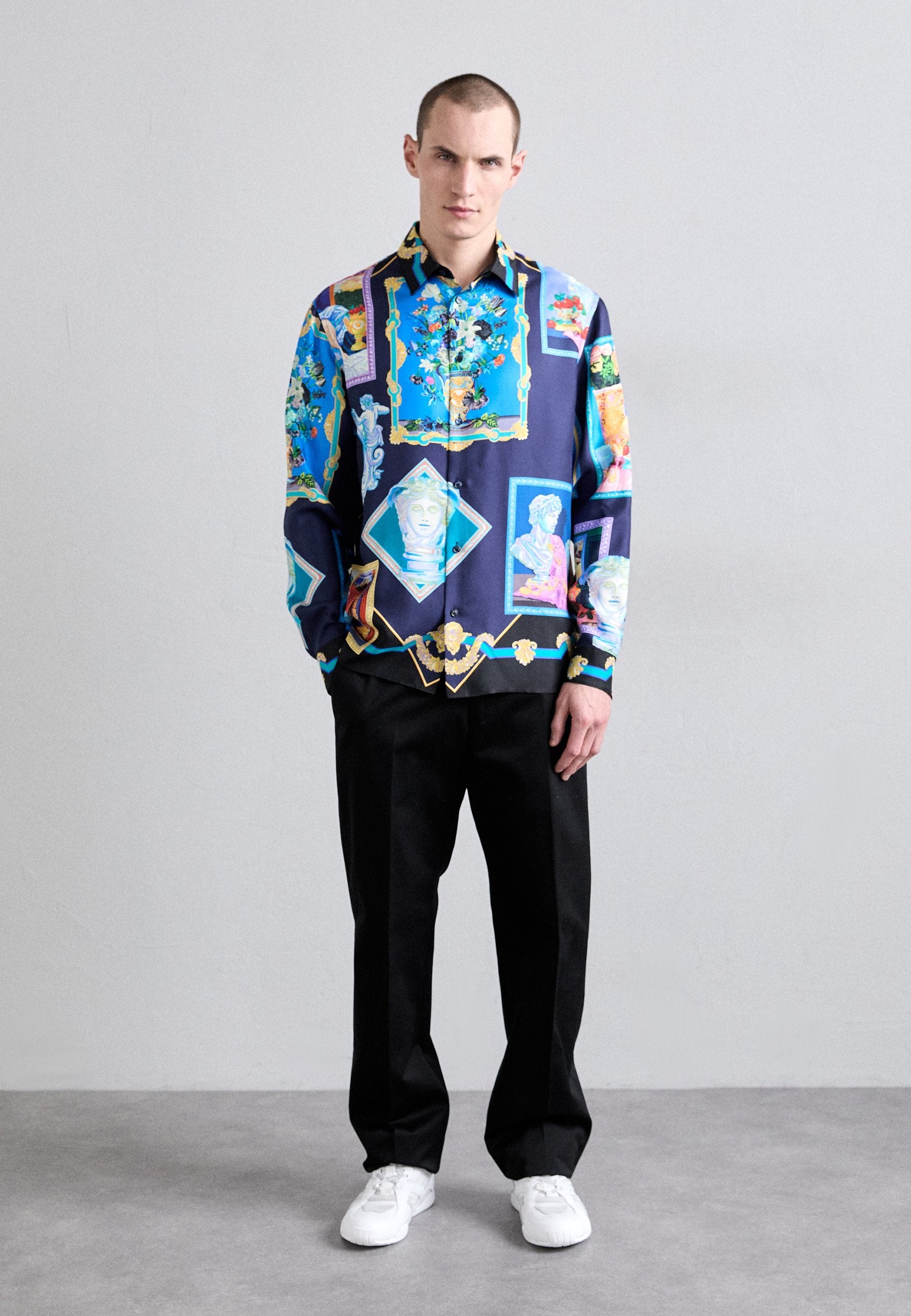 1019438 - - VERSACE