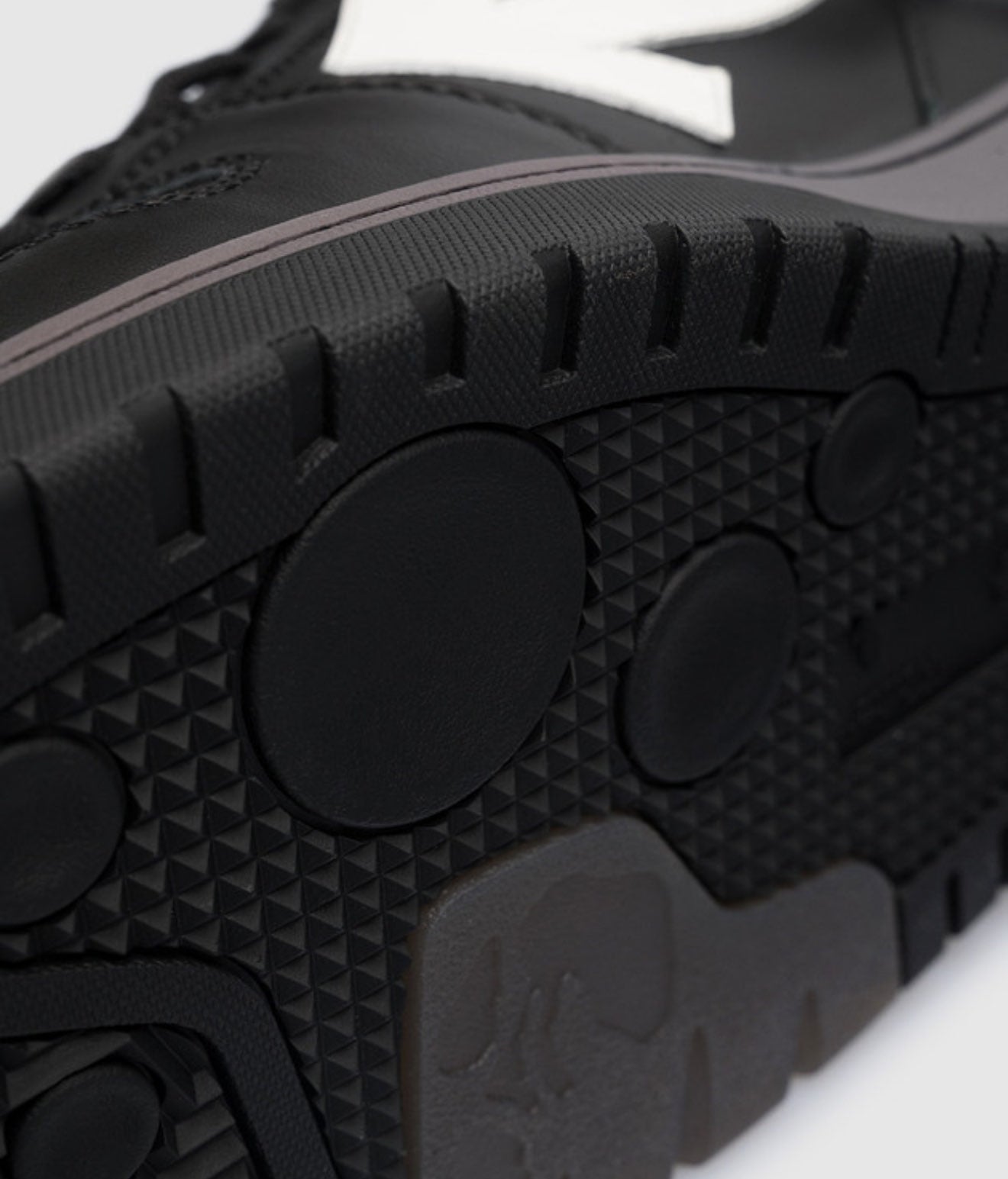 OUT OF OFFICE CALF LEATH - - OFF-WHITE