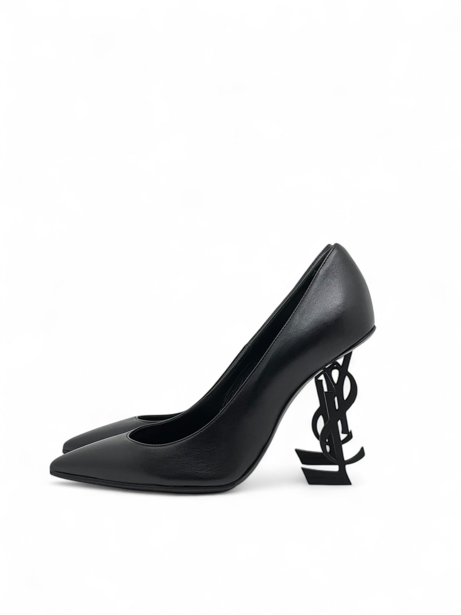 472011 - - SAINT LAURENT