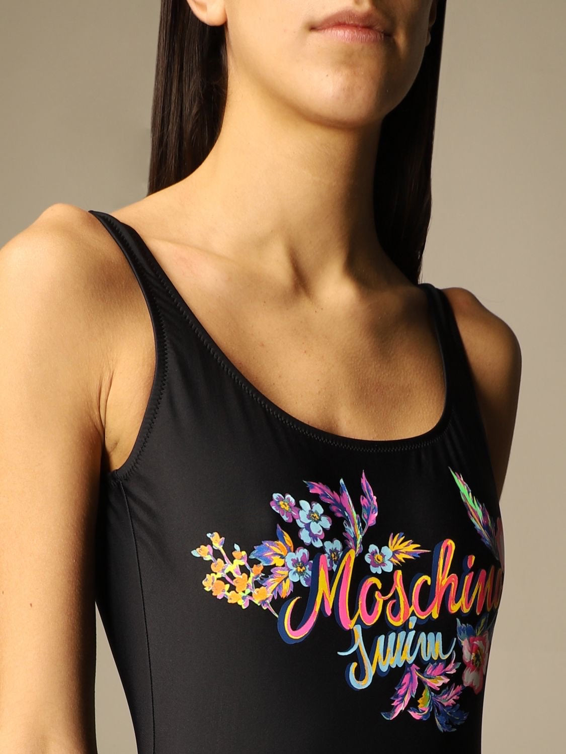 A8118 - - MOSCHINO