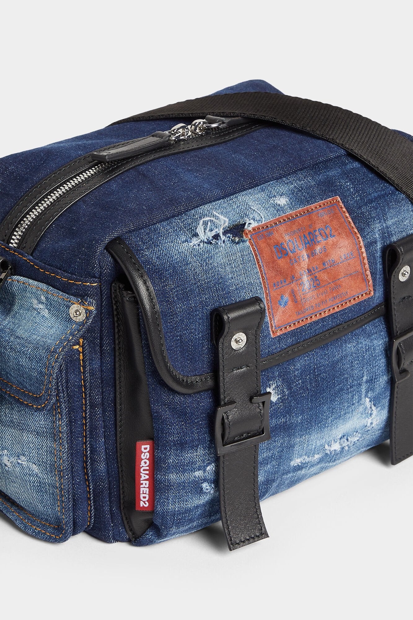 cbm0075 - - DSQUARED2