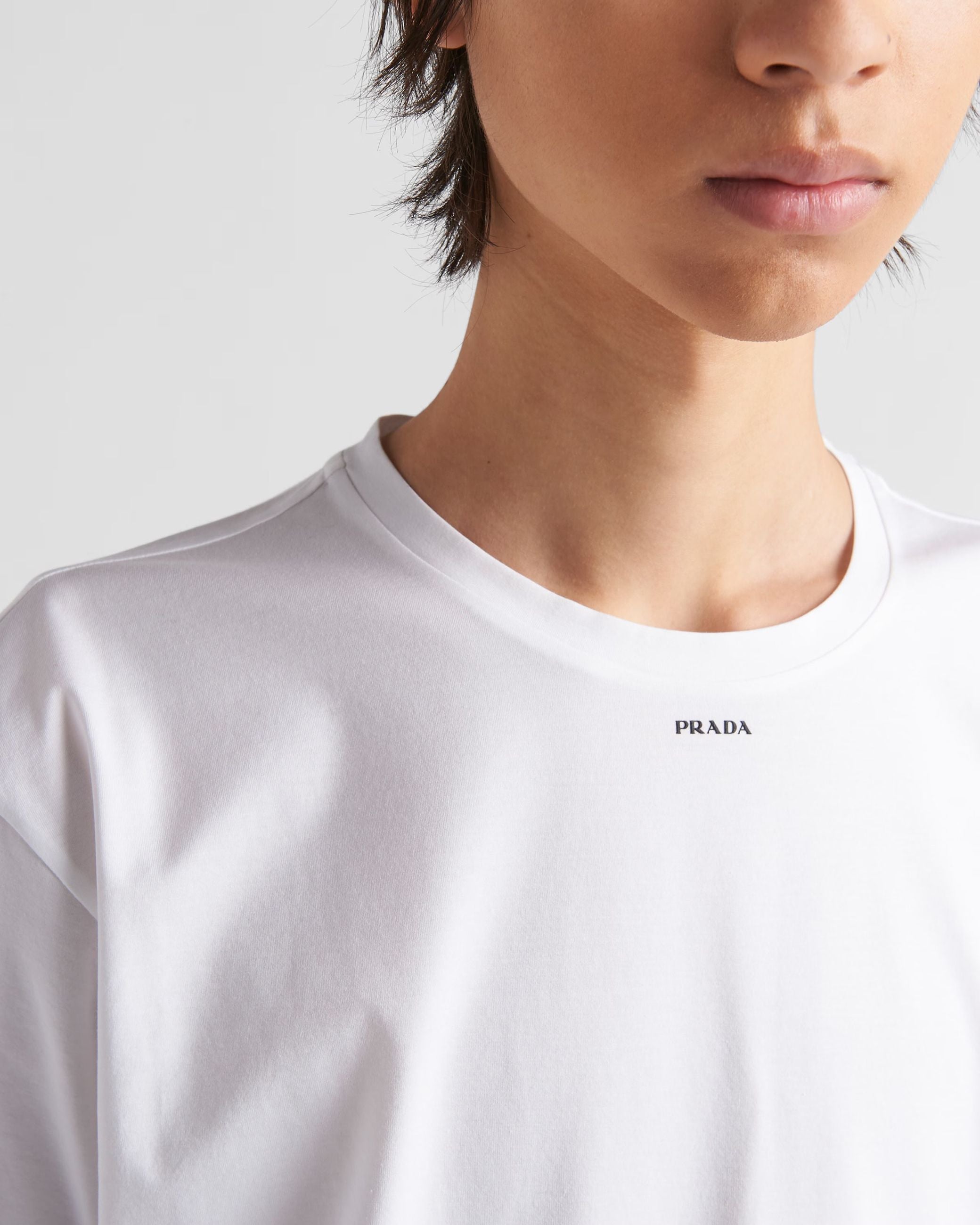 UJN843 - - PRADA